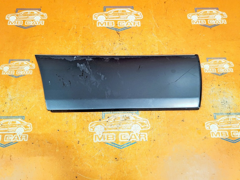 Молдинг двери MERCEDES-BENZ E-класс W124/S124/C124/A124 (1984 - 1997) фото 1 — Разборка Мерседес