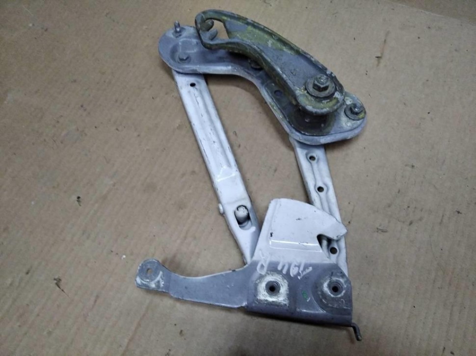 Петля капота MERCEDES-BENZ W124 W124/S124/C124/A124 (1984 - 1993) фото 1 — Разборка Мерседес