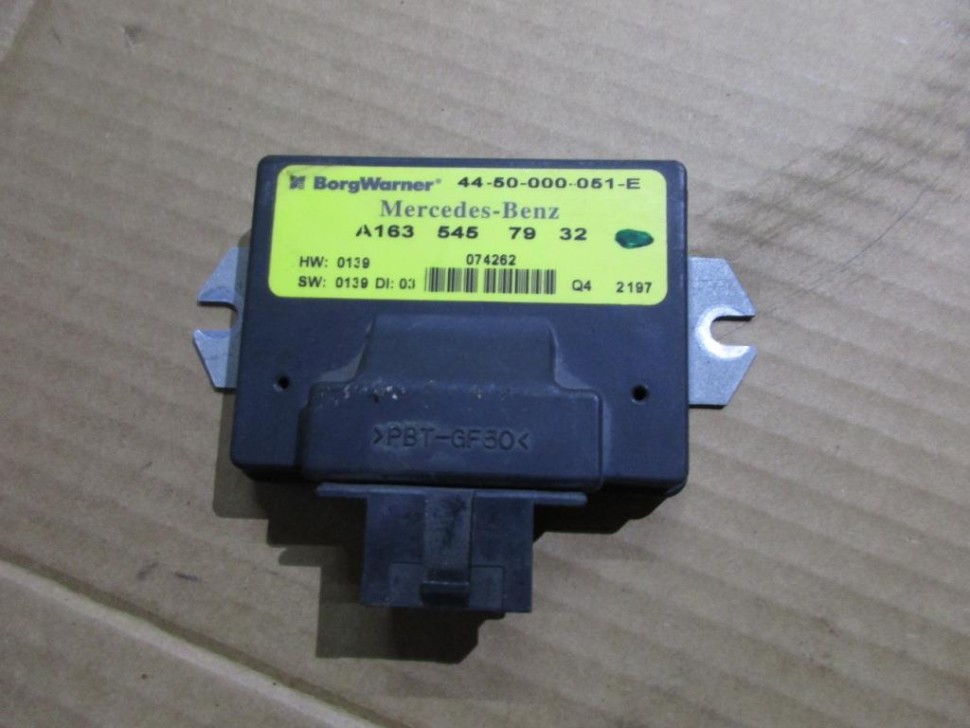 Блок раздатки MERCEDES-BENZ M-класс W163 рестайлинг (2001 - 2005) фото 1 — Разборка Мерседес