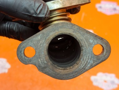 Трубка рециркуляции ОГ MERCEDES-BENZ M-класс W164 рестайлинг (2008 - 2011) &mdash; Разборка Мерседес