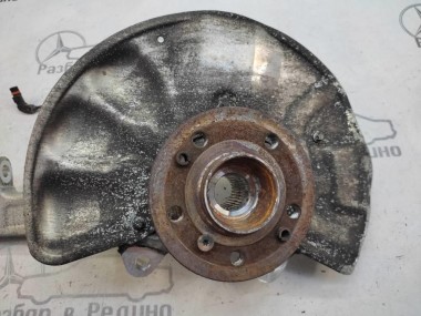 Кулак поворотный передний правый MERCEDES-BENZ GLE-класс W166 (2015 - 2018) — Разборка Мерседес