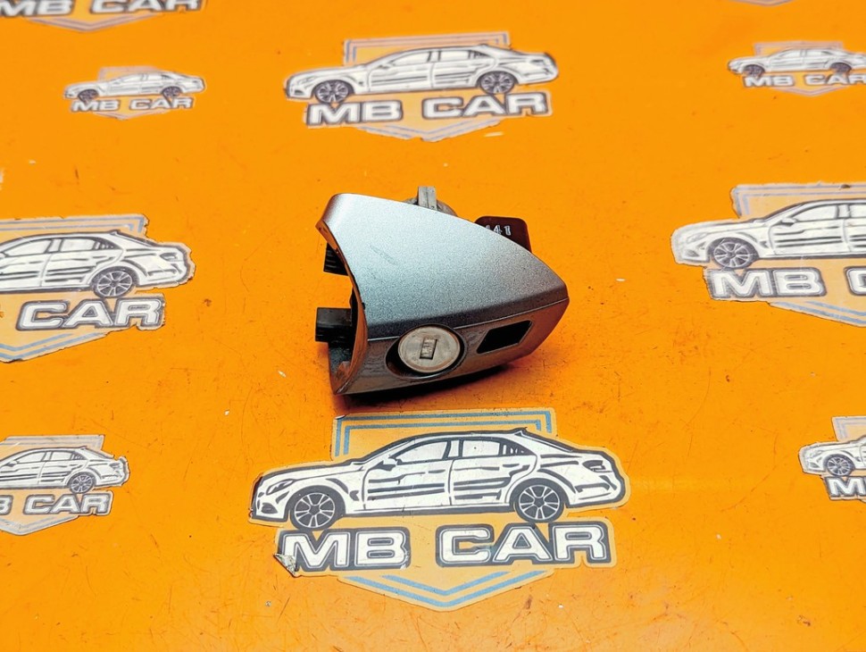 Личинки дверей MERCEDES-BENZ GLK-класс X204 (2008 - 2012) фото 1 — Разборка Мерседес