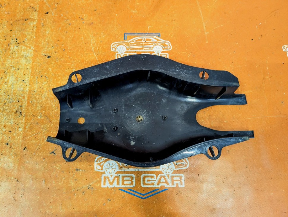 Кожух заднего рычага (лодки) MERCEDES-BENZ C-класс W204/S204 (2006 - 2011) фото 1 — Разборка Мерседес