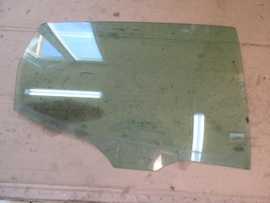 Стекло заднее правое MERCEDES-BENZ A-класс W168 рестайлинг (2001 - 2004) — Разборка Мерседес