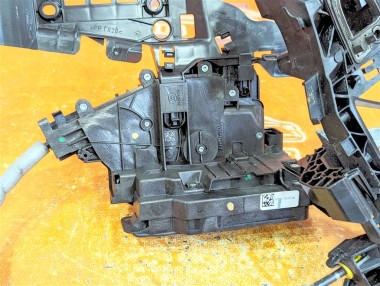 Замок двери задней левой MERCEDES-BENZ GLE-класс Coupe C292 (2015 - 2019) — Разборка Мерседес