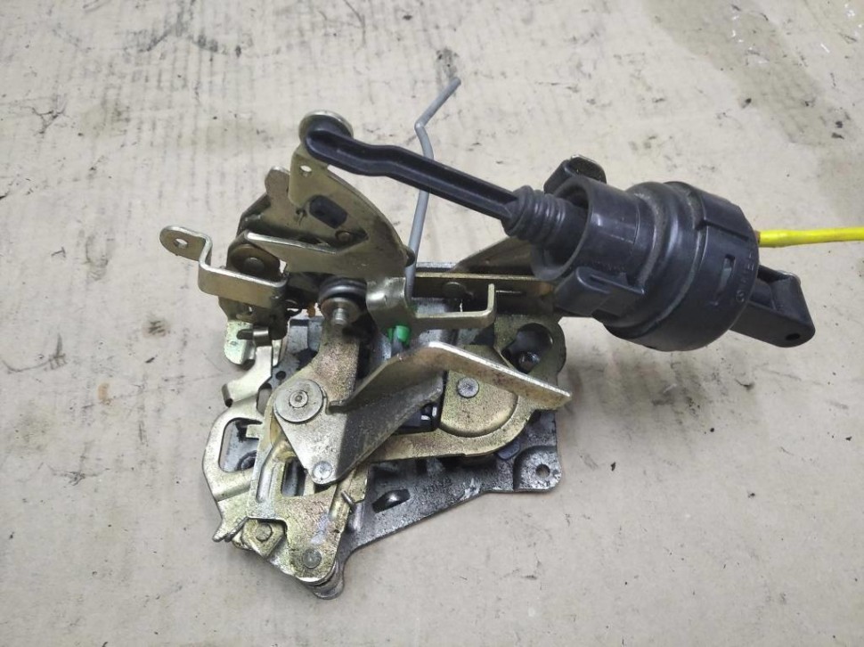 Замок двери задней правой MERCEDES-BENZ E-класс W210/S210 рестайлинг (1999 - 2003) фото 1 — Разборка Мерседес