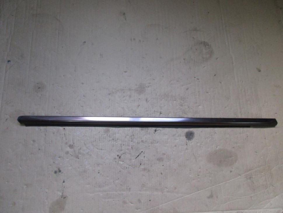 Молдинг стекла двери MERCEDES-BENZ E-класс W211/S211 рестайлинг (2006 - 2009) фото 1 — Разборка Мерседес