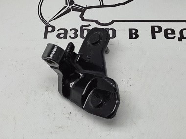 Петля двери MERCEDES-BENZ CLS-класс C218/X218 (2010 - 2014) — Разборка Мерседес