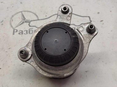 Опора двигателя MERCEDES-BENZ C-класс W205/S205/C205/A205 рестайлинг (2018 - 2023) — Разборка Мерседес