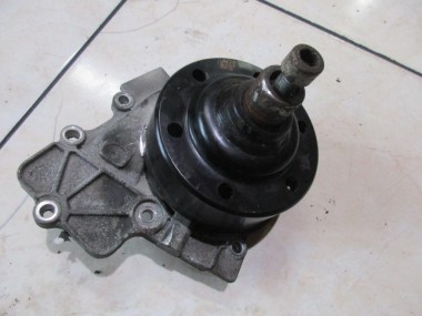 Помпа MERCEDES-BENZ Sprinter W906 (2006 - 2019) — Разборка Мерседес