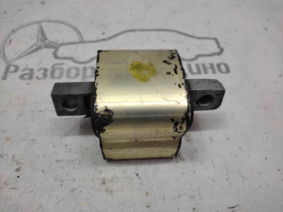 Опора КПП MERCEDES-BENZ C-класс W203/S203/CL203 (2000 - 2004) фото 1 — Разборка Мерседес