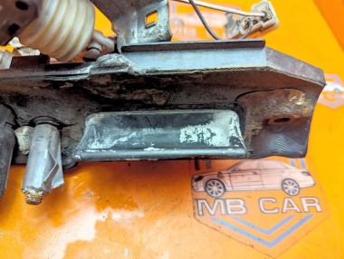 Ручка открытия багажника MERCEDES-BENZ V-класс W638/W639 (1996 - 2003) V 220 2.1 D AT (122 л.с.) &mdash; Разборка Мерседес