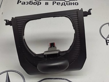 Крышка рулевой колонки MERCEDES-BENZ CLS-класс C219 (2004 - 2008) — Разборка Мерседес