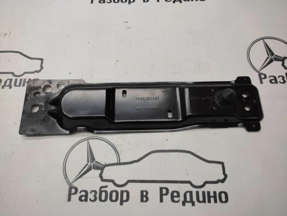 Кронштейн MERCEDES-BENZ M-класс W164 (2005 - 2008) фото 1 — Разборка Мерседес