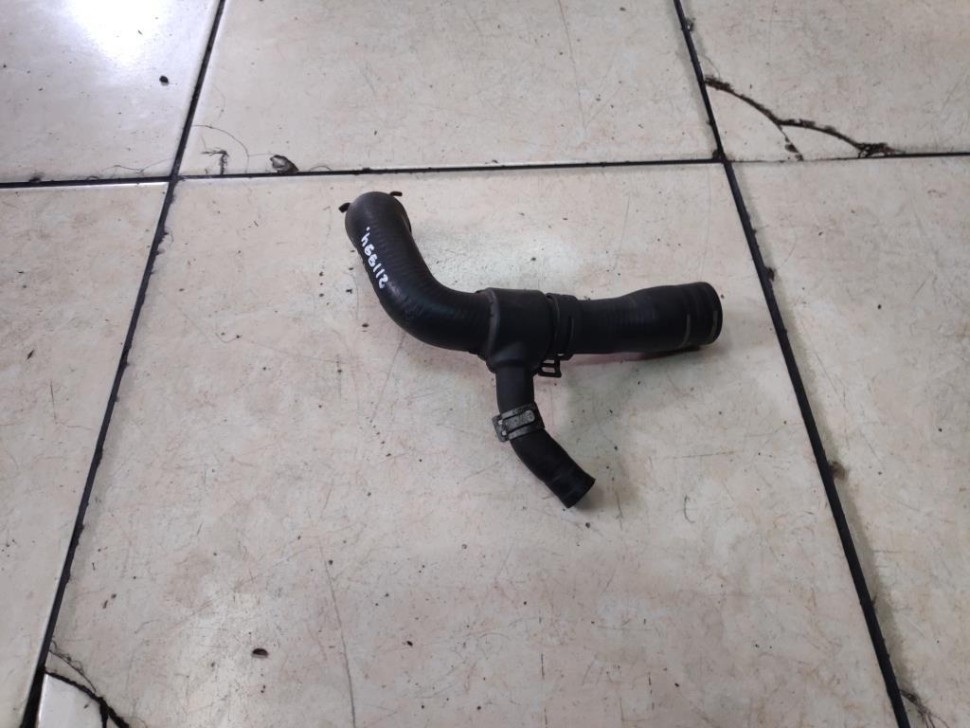 Патрубок ОЖ MERCEDES-BENZ C-класс W204/S204/С204 рестайлинг (2011 - 2015) фото 1 — Разборка Мерседес