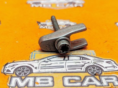 Кронштейн крепления форсунок MERCEDES-BENZ M-класс W163 рестайлинг (2001 - 2005) &mdash; Разборка Мерседес