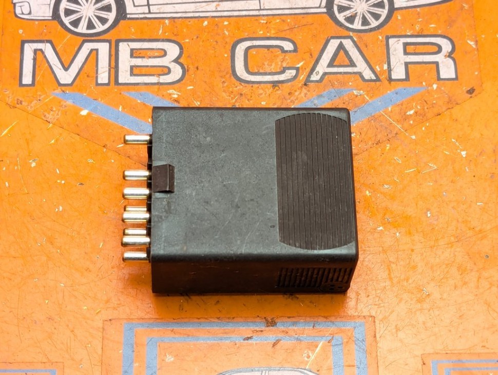 Блок регулировки холостого хода MERCEDES-BENZ E-класс W124/S124/C124/A124 (1984 - 1997) E 300 CDI 3.0 AT (136 л.с.) фото 1 &mdash; Разборка Мерседес