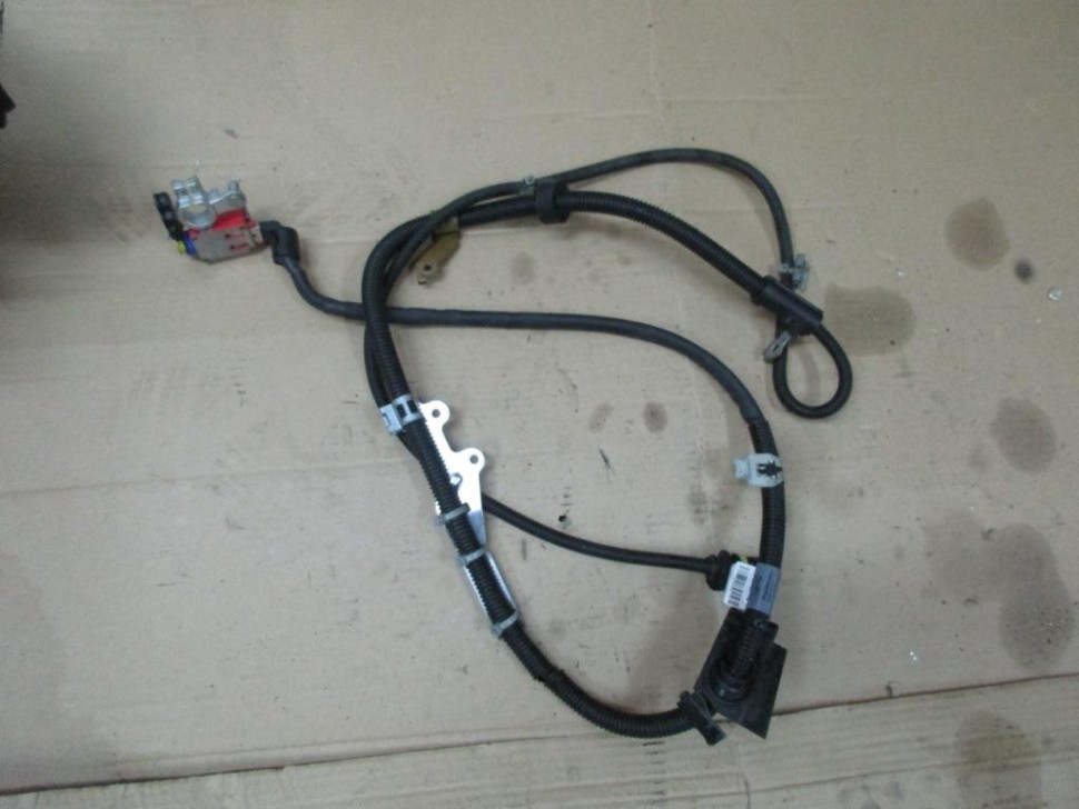 Провод стартера MERCEDES-BENZ E-класс W212/S212/C207/A207 рестайлинг (2013 - 2016) фото 1 — Разборка Мерседес