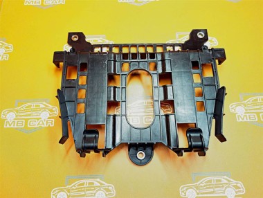 Кронштейн MERCEDES-BENZ A-класс W169 (2004 - 2008) — Разборка Мерседес