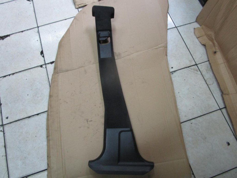 Накладка средней стойки MERCEDES-BENZ C-класс W202/S202 (1993 - 1997) фото 1 — Разборка Мерседес