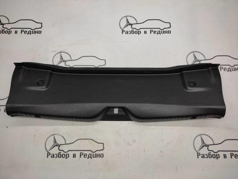 Накладка замка багажника MERCEDES-BENZ C-класс W205/S205/C205/A205 (2014 - 2018) фото 1 — Разборка Мерседес