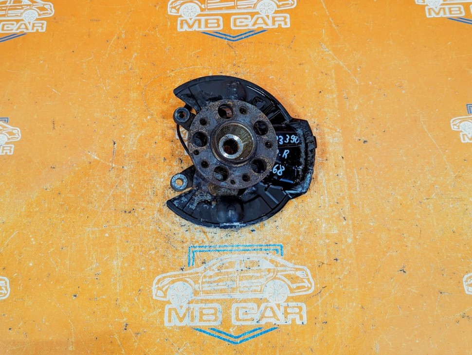 Кулак поворотный передний правый MERCEDES-BENZ A-класс W168 рестайлинг (2001 - 2004) фото 1 — Разборка Мерседес