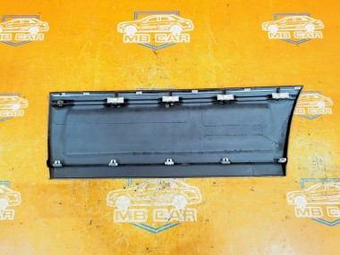 Молдинг двери MERCEDES-BENZ E-класс W124/S124/C124/A124 (1984 - 1997) — Разборка Мерседес