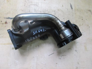 Патрубок впускного коллектора MERCEDES-BENZ E-класс W211/S211 (2002 - 2006) — Разборка Мерседес