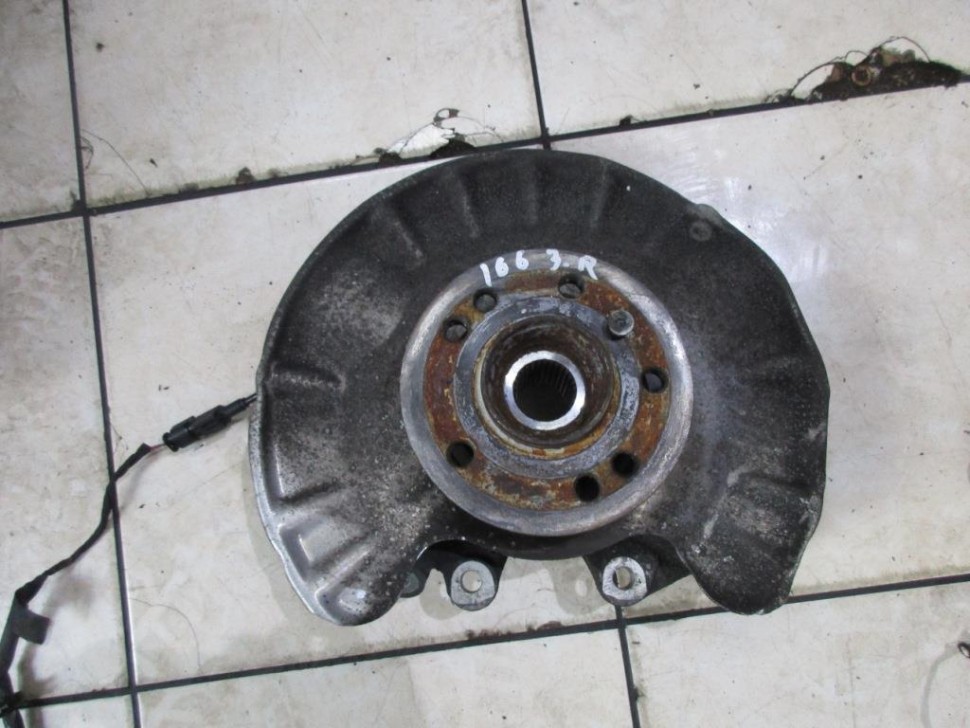 Кулак подвески задний левый MERCEDES-BENZ M-класс W166 (2011 - 2015) фото 1 — Разборка Мерседес