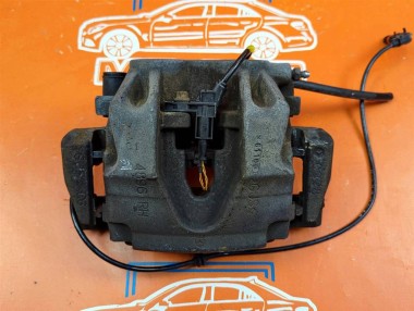 Суппорт передний правый MERCEDES-BENZ GLE-класс W166 (2015 - 2018) — Разборка Мерседес