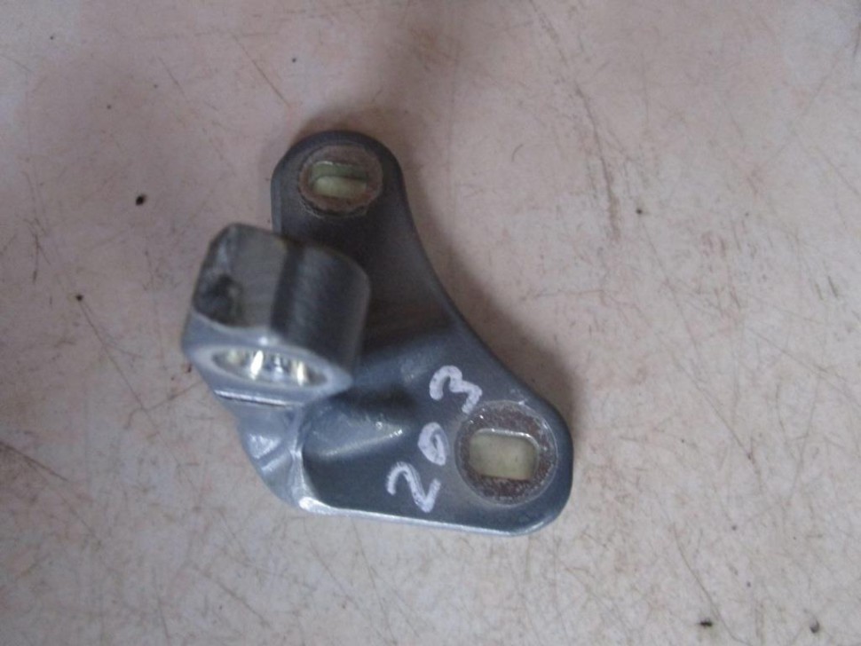 Петля двери MERCEDES-BENZ C-класс W203/S203/CL203 рестайлинг (2004 - 2008) фото 1 — Разборка Мерседес