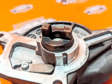 Насос вакуумный MERCEDES-BENZ Sprinter W906 (2006 - 2019) — Разборка Мерседес