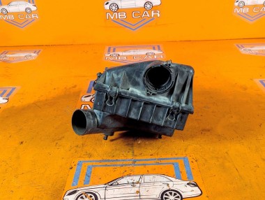Корпус воздушного фильтра MERCEDES-BENZ V-класс W638/W639 (1996 - 2003) V 220 2.1 D AT (122 л.с.) &mdash; Разборка Мерседес