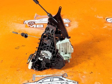 Замок двери передней правой MERCEDES-BENZ M-класс W164 рестайлинг (2008 - 2011) &mdash; Разборка Мерседес