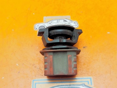Опора радиатора MERCEDES-BENZ C-класс W204/S204 (2006 - 2011) — Разборка Мерседес