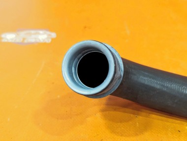 Патрубок радиатора MERCEDES-BENZ GLE-класс W166 (2015 - 2018) — Разборка Мерседес