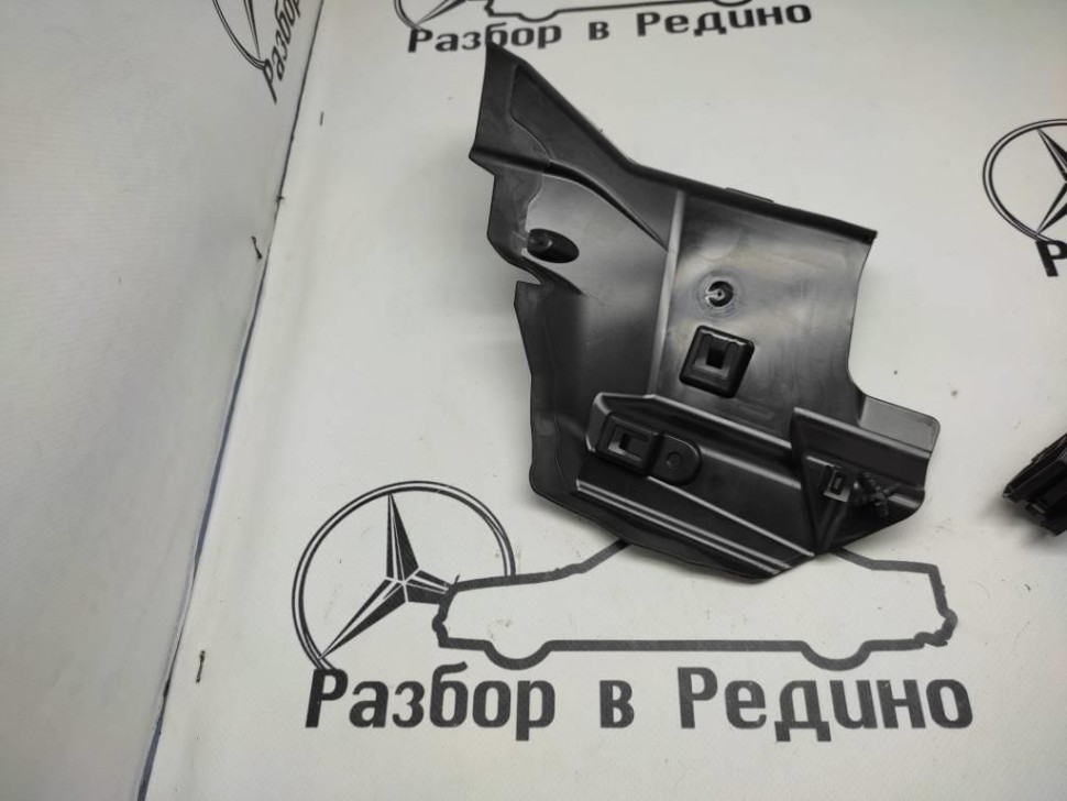 Пыльник MERCEDES-BENZ GL-класс X166 (2012 - 2016) фото 1 — Разборка Мерседес