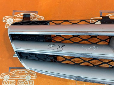 Решетка радиатора MERCEDES-BENZ R-класс W251 рестайлинг (2007 - 2010) — Разборка Мерседес