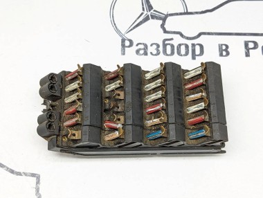 Блок предохранителей MERCEDES-BENZ W124 W124/S124/C124/A124 (1984 - 1993) — Разборка Мерседес