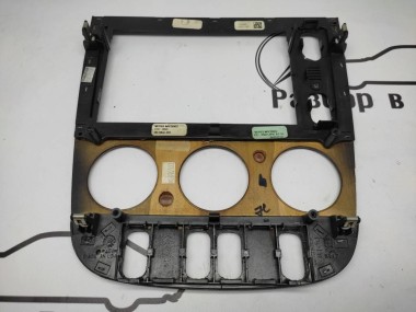 Накладка блока климата MERCEDES-BENZ M-класс W163 рестайлинг (2001 - 2005) — Разборка Мерседес