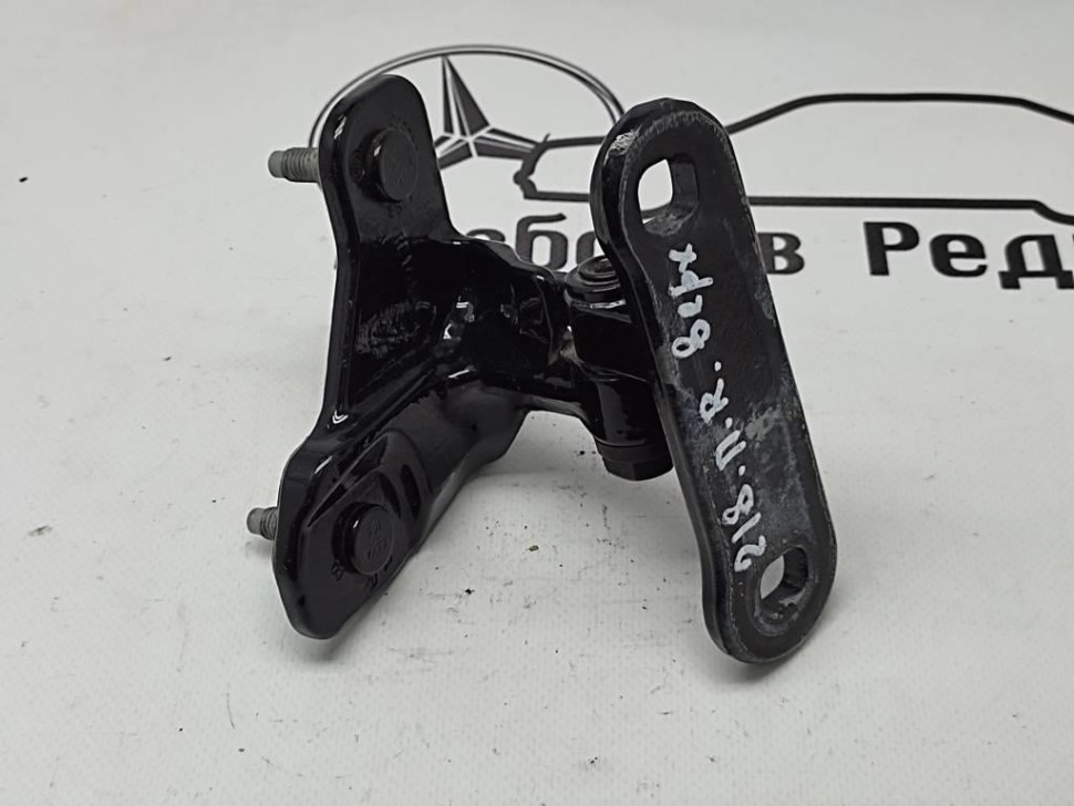 Петля двери MERCEDES-BENZ CLS-класс C218/X218 (2010 - 2014) фото 1 — Разборка Мерседес