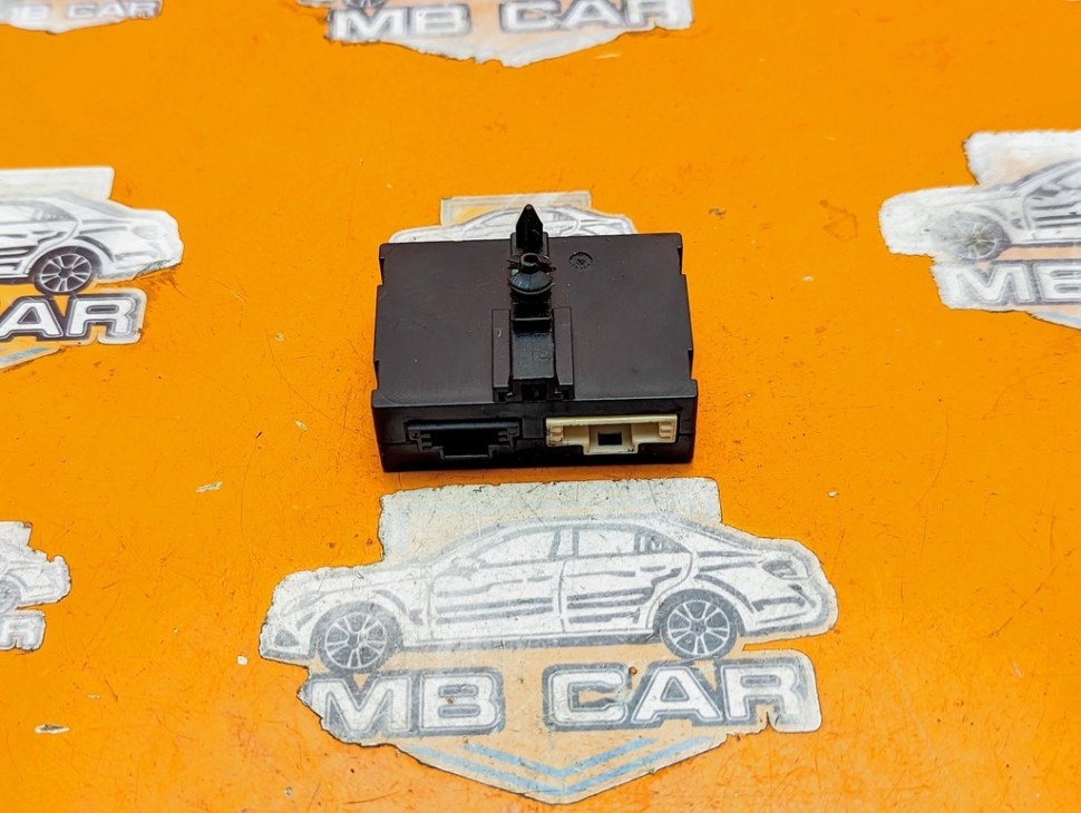 Блок камеры MERCEDES-BENZ C-класс W204/S204 (2006 - 2011) фото 1 &mdash; Разборка Мерседес