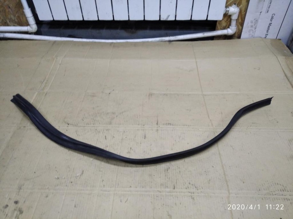 Уплотнитель моторного отсека MERCEDES-BENZ S-класс W221 (2005 - 2009) фото 1 — Разборка Мерседес