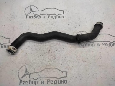Патрубок радиатора MERCEDES-BENZ S-класс W221 (2005 - 2009) — Разборка Мерседес