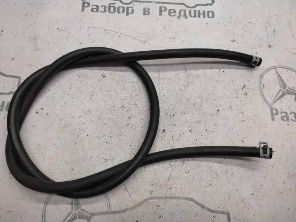 Шланг подогрева бачка омывателя MERCEDES-BENZ S-класс W220 (1998 - 2005) фото 1 — Разборка Мерседес