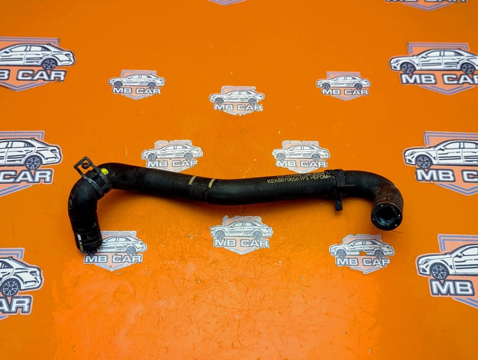 Патрубок ОЖ MERCEDES-BENZ E-класс W213/S213/C238/A238 (2016 - 2021) фото 1 — Разборка Мерседес