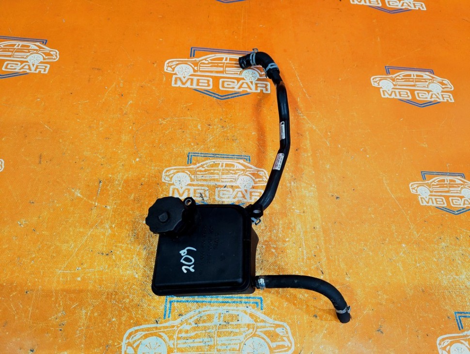 Бачок ГУРа MERCEDES-BENZ C-класс W204/S204/С204 рестайлинг (2011 - 2015) фото 1 — Разборка Мерседес