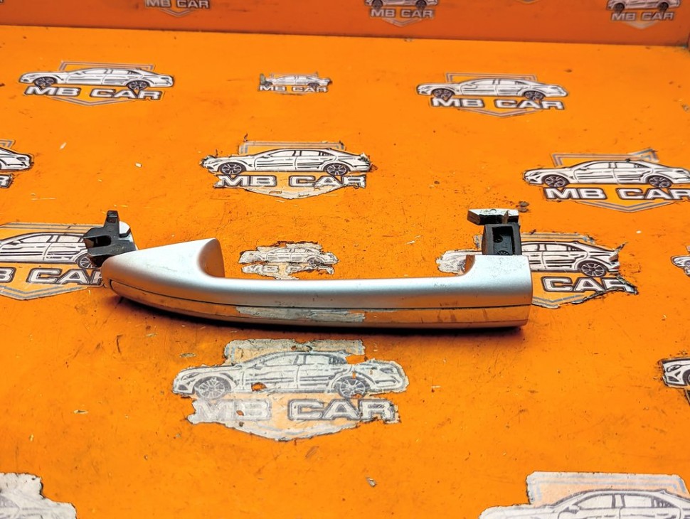Ручка двери наружняя MERCEDES-BENZ A-класс W168 рестайлинг (2001 - 2004) A 170 1.7 AT (95 л.с.) фото 1 &mdash; Разборка Мерседес