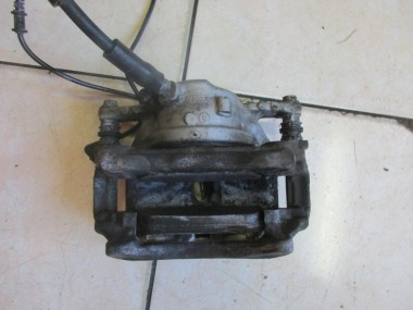 Суппорт передний правый MERCEDES-BENZ C-класс W205/S205/C205/A205 (2014 - 2018) — Разборка Мерседес