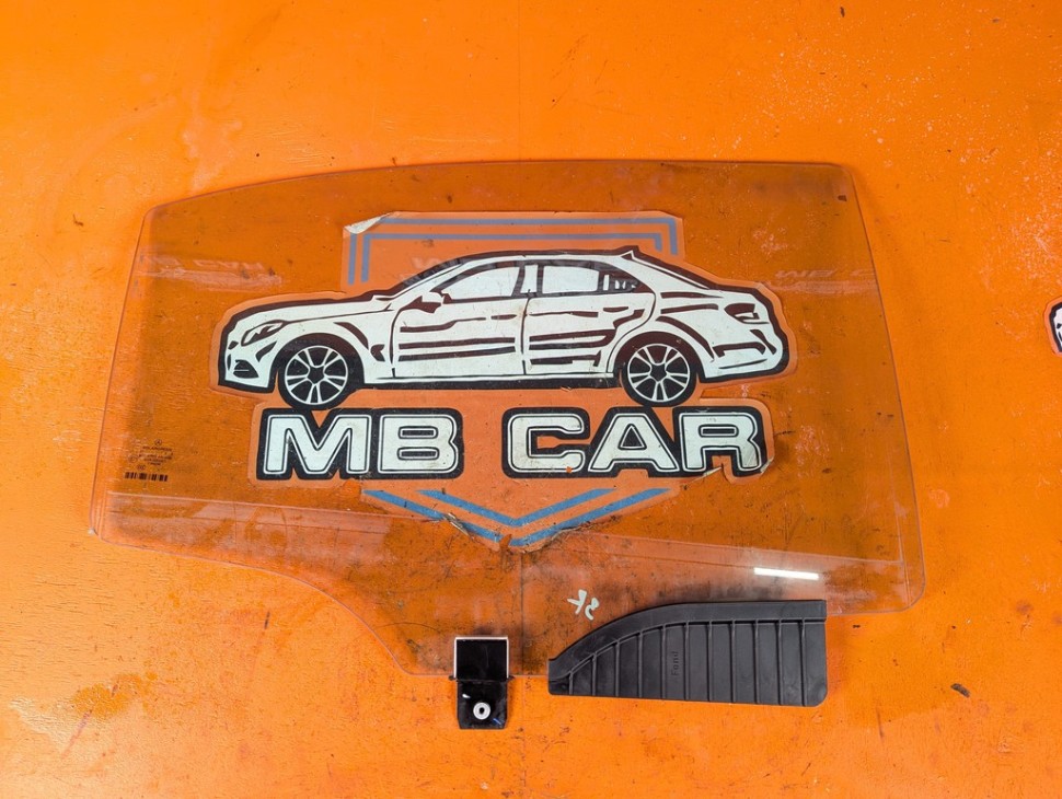 Стекло заднее правое MERCEDES-BENZ S-класс W221 рестайлинг (2009 - 2013) фото 1 &mdash; Разборка Мерседес